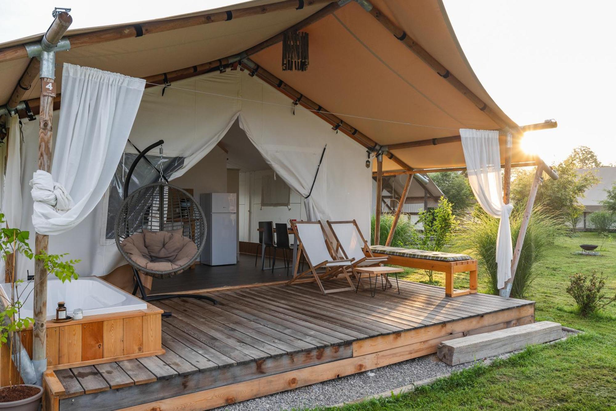 Glamping Kolpa Resort Gradac Kültér fotó
