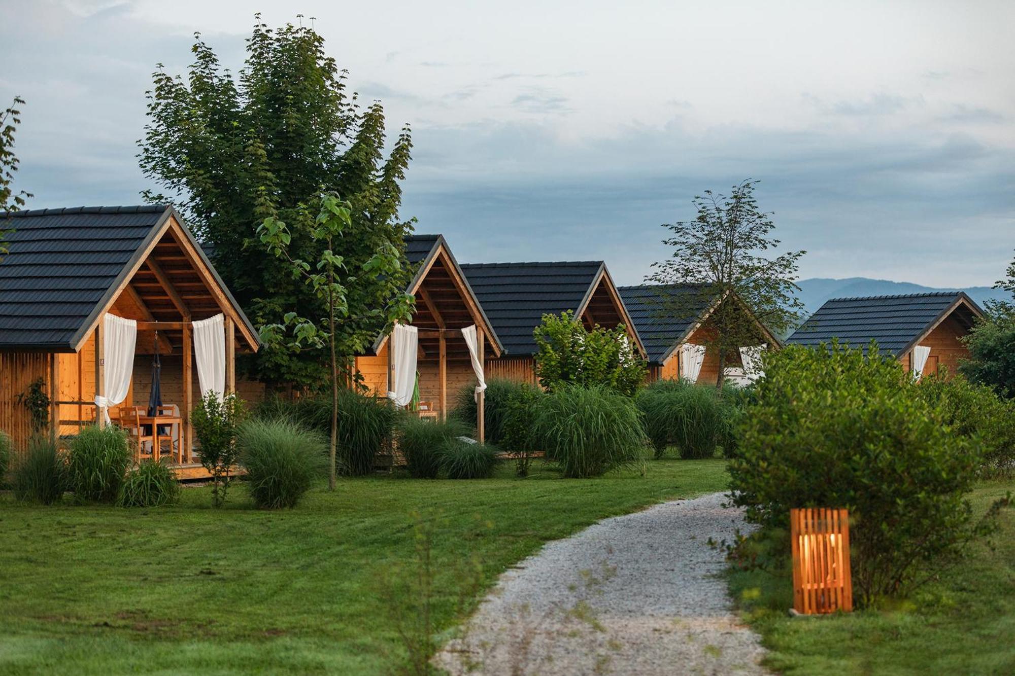 Glamping Kolpa Resort Gradac Kültér fotó